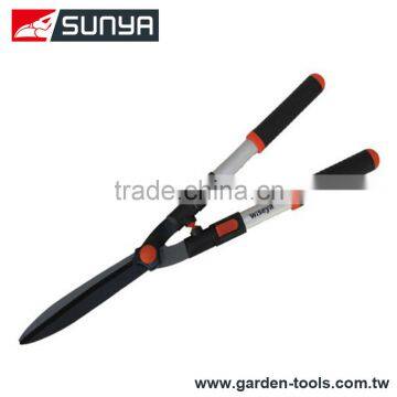 Telescopic hedge pruning shear/hedge clippers