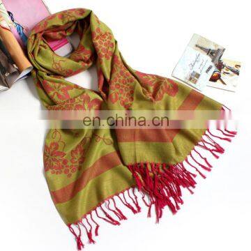 Wholesale Cotton&Acrylic Blending Wizard Flowers Pattern Fanon Cape Cheap Pashmina Shawls photo-6