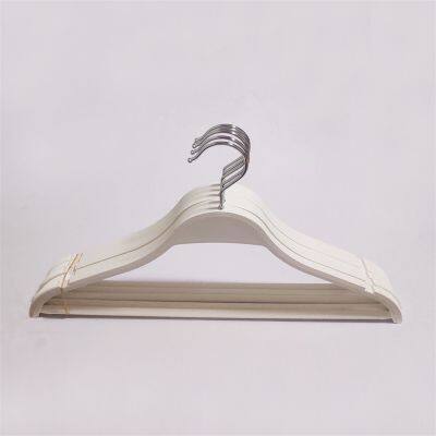 High quality clothing shop display white plastic pajamas hangers swivel durable non-slip rack