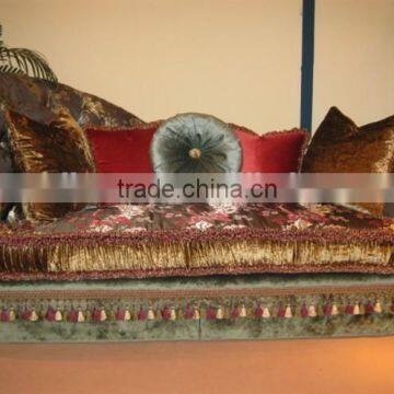 Antique style luxury chaise lounge A008