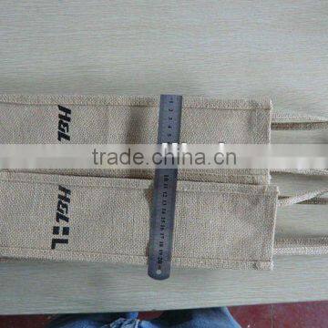 Natural hessian wine bag