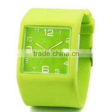 Catch Your Eyes Matching Bright Color Silicone Wristband Watch photo-3