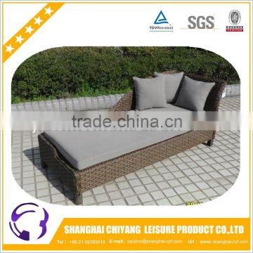 outdoor wicker lounge bed