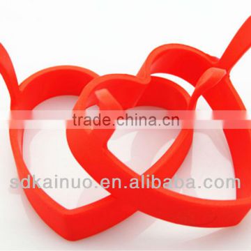 Kitchen tool heart shaped silicone cooking rubber egg ring