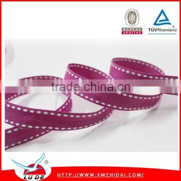 gift packing use saddle stitched grosgrain ribbon