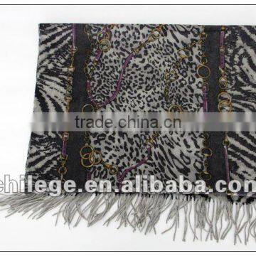 wool weman scarf