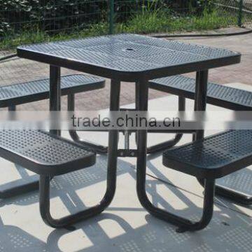 Outdoor Metal Assemble Table And Chairs photo-3