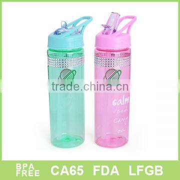 700ml Tritan Plastic Water Bottle With Straw