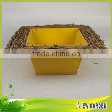 Cheap Handmade Large Different Shapes Metal Pot / Straw Basket