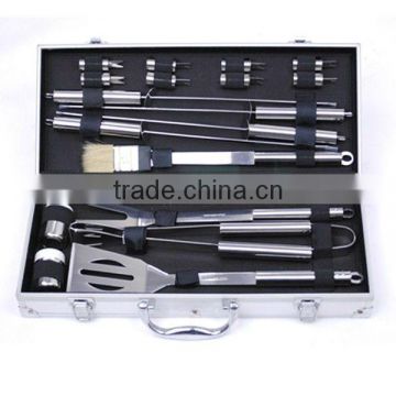 BQ-0072 / 18 pcs hollow handle professional bbq tools