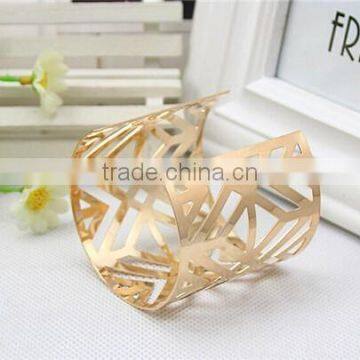 European Golden Exaggerated Wide Metal Hollow Cuff Bangle for Women photo-4