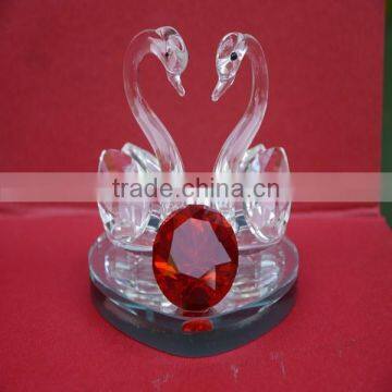 clear twin swans with the clear crystal stone