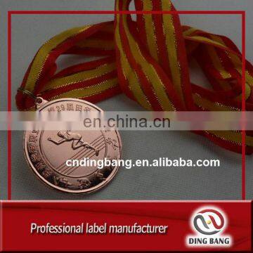 Ali Gold Supplier Custom Made University Sports Meeting Award Medallion Type Cheap Embossed Gold Racing Medal