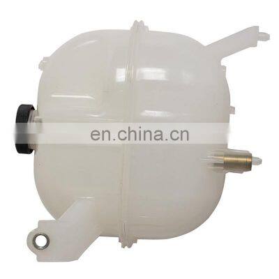 16470-75121 High Quality Auto Radiator Coolant Expansion Tank for Toyota Hiace photo-4