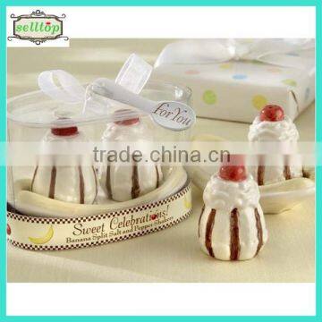 Hot sell ceramic salt and pepper shaker thai wedding favors