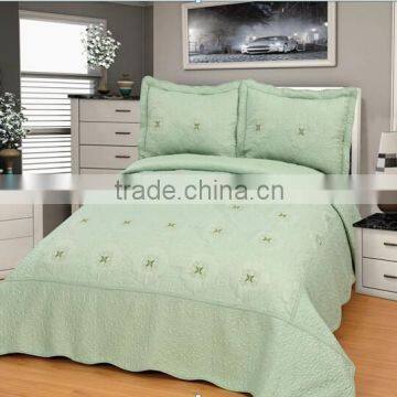 Hot Sale 3Pcs Embroidered Quilt Set