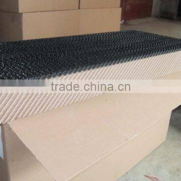 Single black-coated evaporative cooling pad for greenhouse and poultry