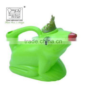 queen shape plastic kids frog watering can green with painted lip and eyelashes 1.6L