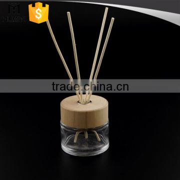 Popular round shaped glass diffuser bottle with wooden cap