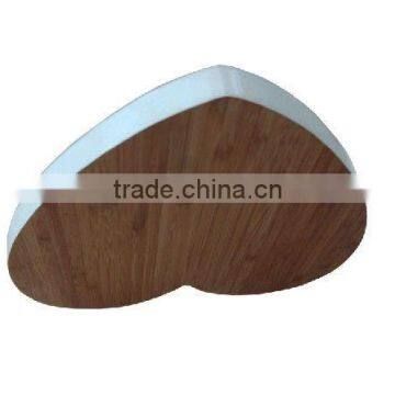 Apple shaped and durable bamboo bread cutting board