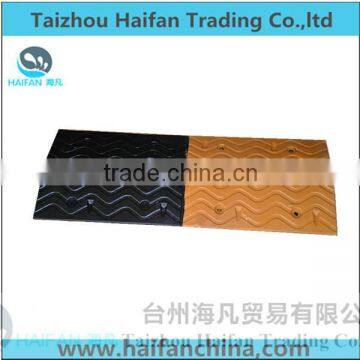 1000*350*40mm heavy strength reflective rubber speed hump for crossing/High quality rubber speed hump used in Intersection