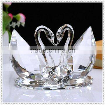 Loving Clear Crystal Wedding Swans For Wedding Favor Gifts