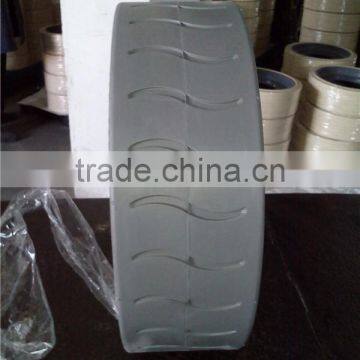 Electric Outdoor Small Hydraulic Scissor Lift Platform Tyre With Grey Rims 5 Holes photo-3