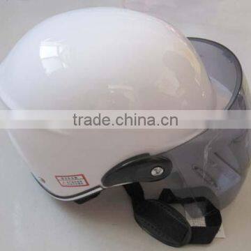 Unbreakable polycarbonate solid sheet