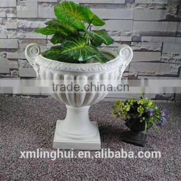 Hand Carved Finishing and Pots Type Decorative Outdoor Planters
