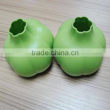 Durable Kitchen Tool Silicone Garlic Peeler photo-3