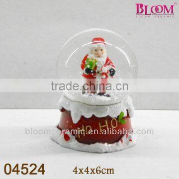 Wholesale cheap resin water globe