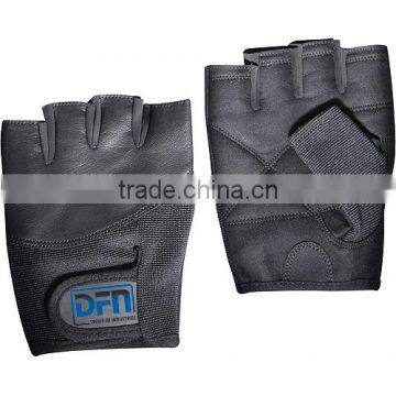 weight lifting gloves