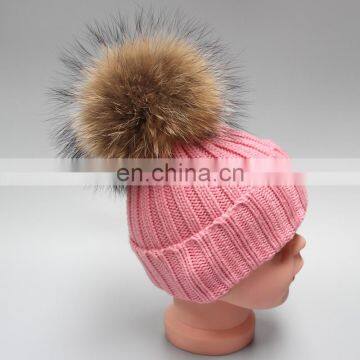 Factory make fashion winter hats with pom poms