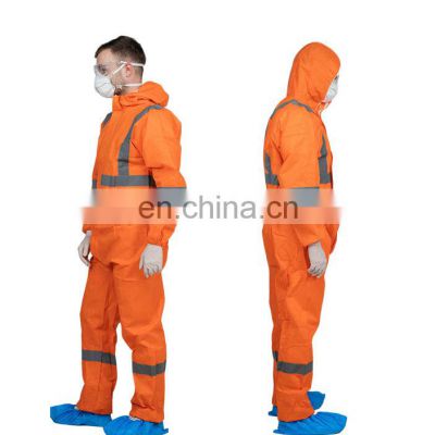 Non Woven Type 4 White Coveralls Hospital Protection Suit PE Disposable Coverall  Overalls Coveralls