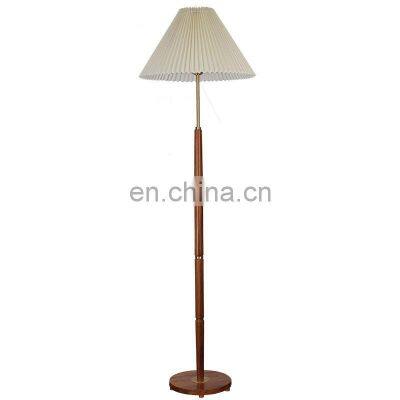 Retro Walnut Led Standing Floor Lamp Fabric Lampshade Nordic Simple Living Room Bedroom Study Home Lighting Floor Lights