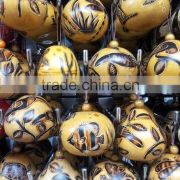 ANIMAL DESIGNS PERUVIAN GOURD CRAFT