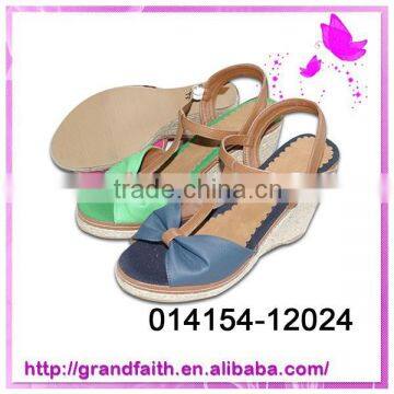 2014 New design low price Kids Fancy Sandals