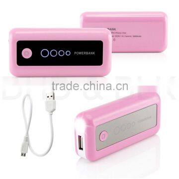 Manufacturer wholesale mobile phone 5600Ah Power Bank with led light