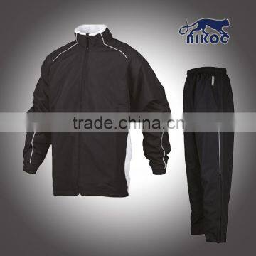 Quality Wholesale Windbreaker Tracksuits Waterproof Jogging Suits for OEM Service