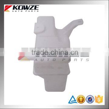 Auto Parts Windshield Washer Tank For Mitsubishi DELICA CV4W Outlander CW4W CW5W CW6W CW8W 8260A094 photo-4