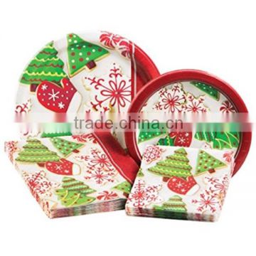 Holiday Treats Tableware Set Paper Plates and Napkins for 16 Guests, Red/Green