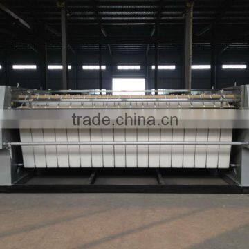 Industrial ironing machine for textile industry