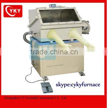 glove box with Automatic Humidity Purification System
