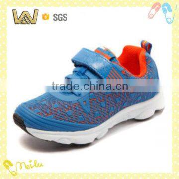 Hot selling medium kids sports shoes