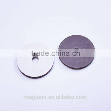 personalized hole drilled flexible rubber magnet with adhesive