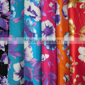 2014 fashion wholsale woven printing rayon fabric