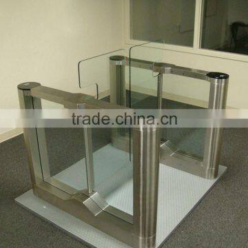 Speed fast gate with glass leaf height up to1.8m