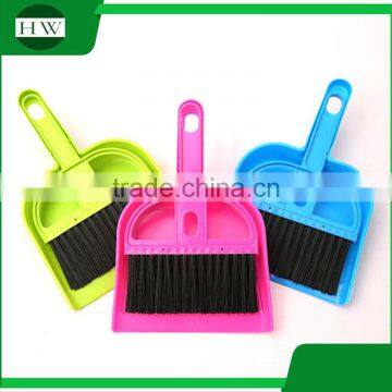 Mini Plastic Dust Table Keyboard Cleaning Brush With Dustpan photo-2