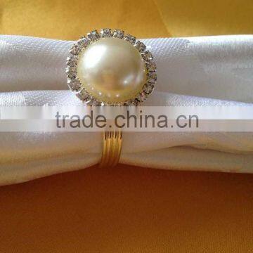 Hot Sale Delicate Clear Diamond and Pearl Round Napkin Ring Serviette photo-6