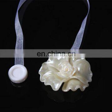 wholesale Pearl flower decorative magnetic curtain tiebacks